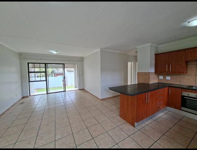 2 BEDROOM TOWNHOUSE FOR SALE IN VALLEY VIEW ESTATE